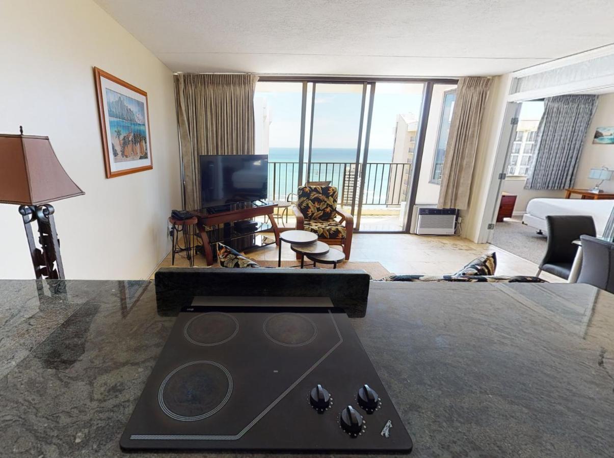 Sea View Condos At The Waikiki Banyan - Free Parking! Honolulu Extérieur photo