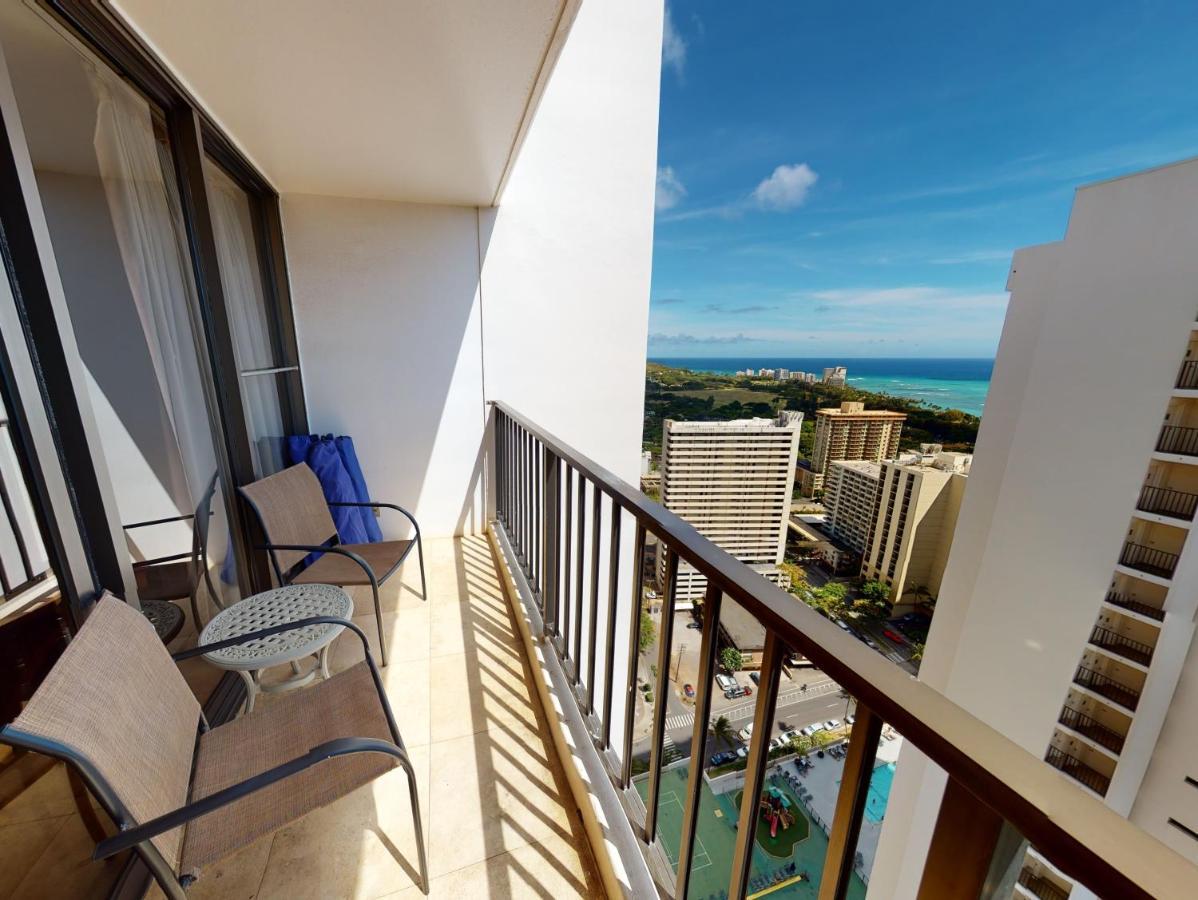 Sea View Condos At The Waikiki Banyan - Free Parking! Honolulu Extérieur photo