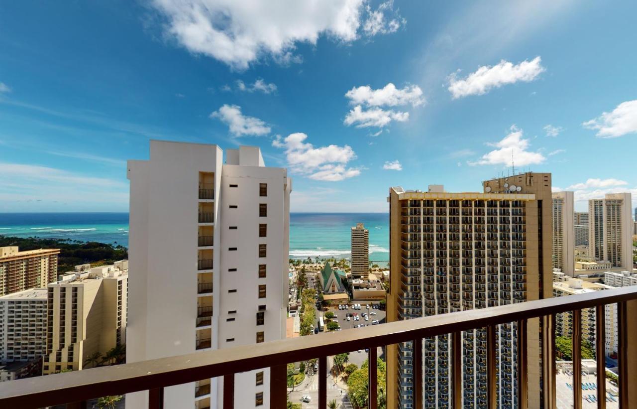 Sea View Condos At The Waikiki Banyan - Free Parking! Honolulu Extérieur photo