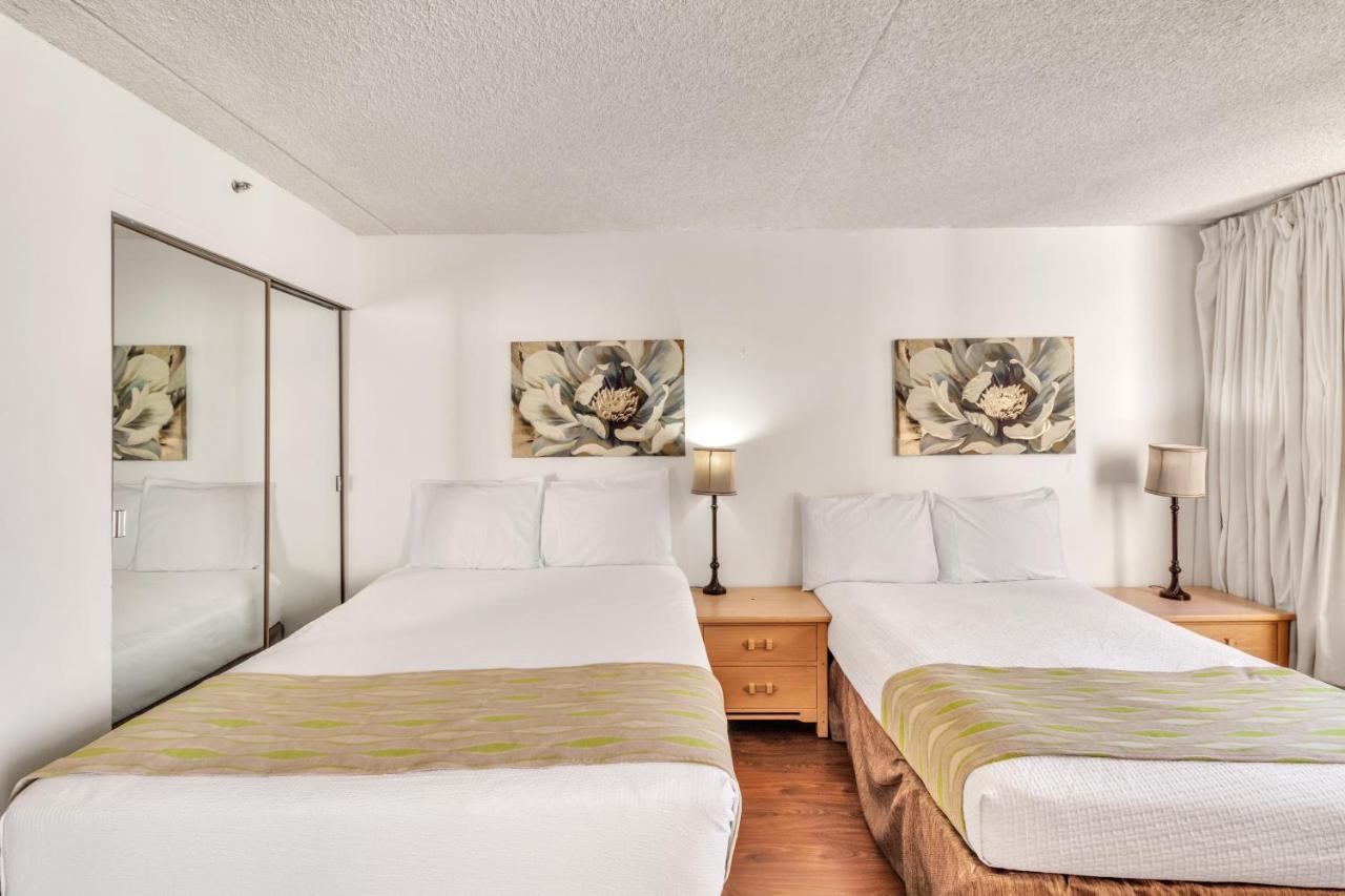 Sea View Condos At The Waikiki Banyan - Free Parking! Honolulu Extérieur photo