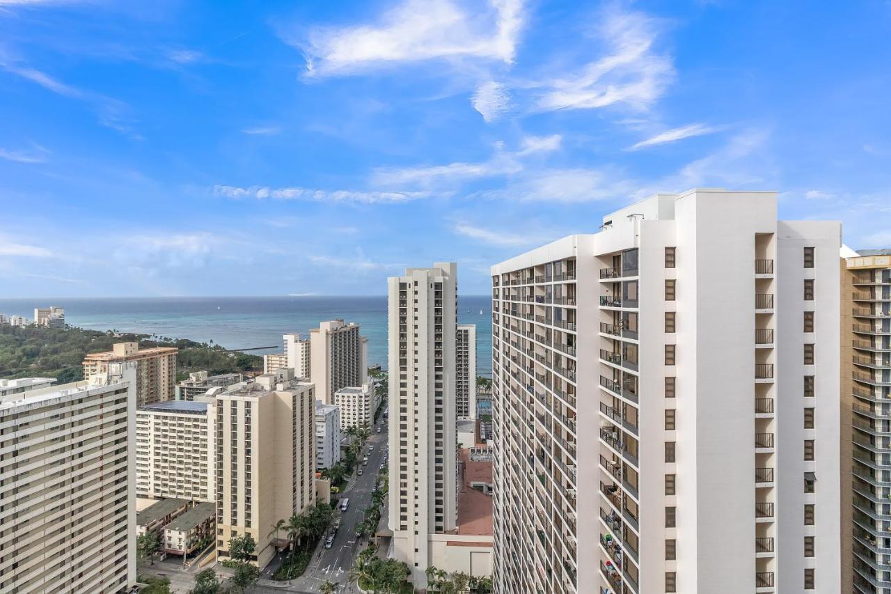 Sea View Condos At The Waikiki Banyan - Free Parking! Honolulu Extérieur photo